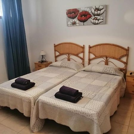 1 Bedroom Apartment With Stunning Sea View Arona  Kültér fotó
